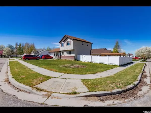 Tooele, UT 84074,871 E EAGLE LN