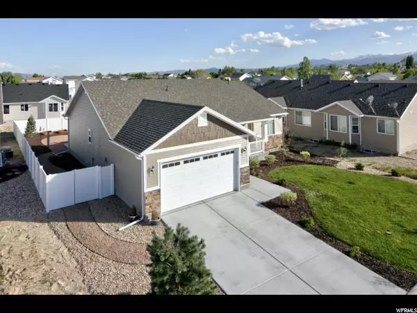 Kearns, UT 84118,5253 W PARK VALLEY CIR