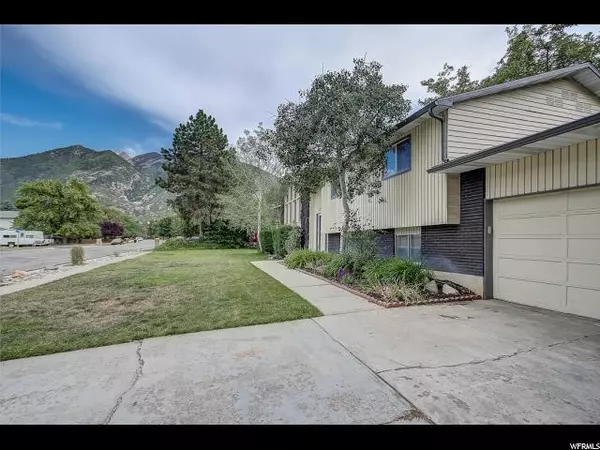 Cottonwood Heights, UT 84121,3360 E WINESAP RD