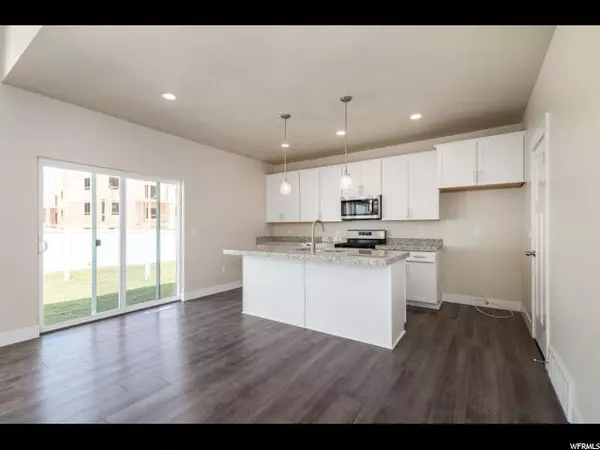 Herriman, UT 84096,5343 W AUTUMN MOON LN S #109