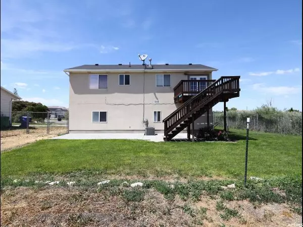 Magna, UT 84044,7683 W BLUE RIBBON BAY CIR