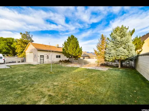 South Jordan, UT 84095,9423 S 1860 W