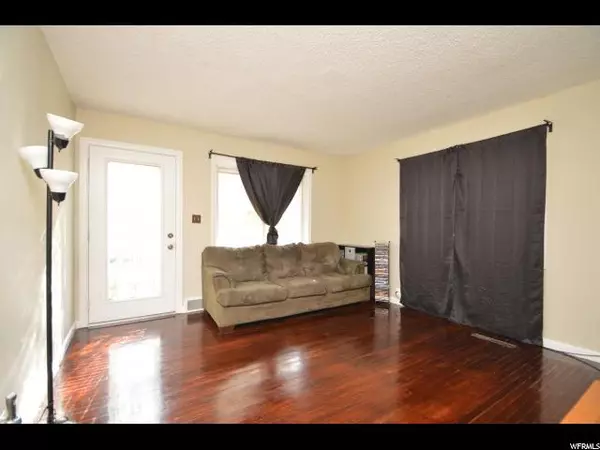Clearfield, UT 84015,762 W 300 N