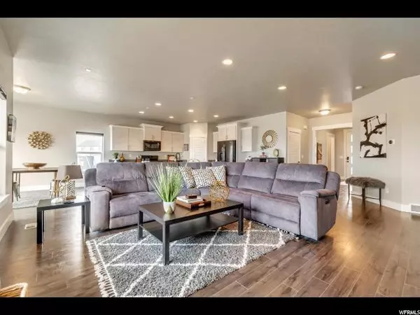 Riverton, UT 84096,12817 S COTTAGE OAK DR