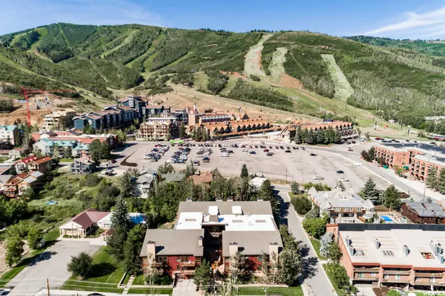 Park City, UT 84060,1375 WOODSIDE AVE #304