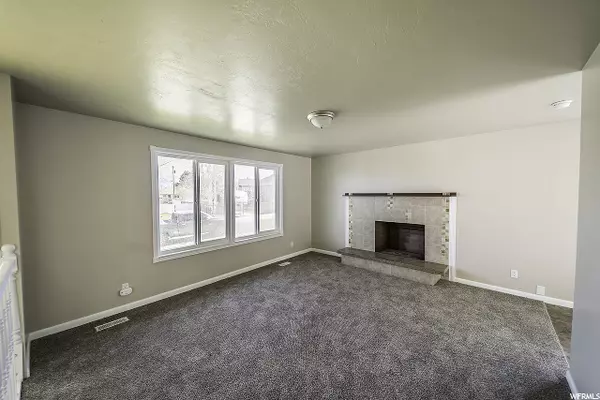 Tooele, UT 84074,466 E JUNIPER DR