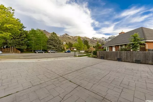 Cottonwood Heights, UT 84093,8104 S FINLANDIA CIR E