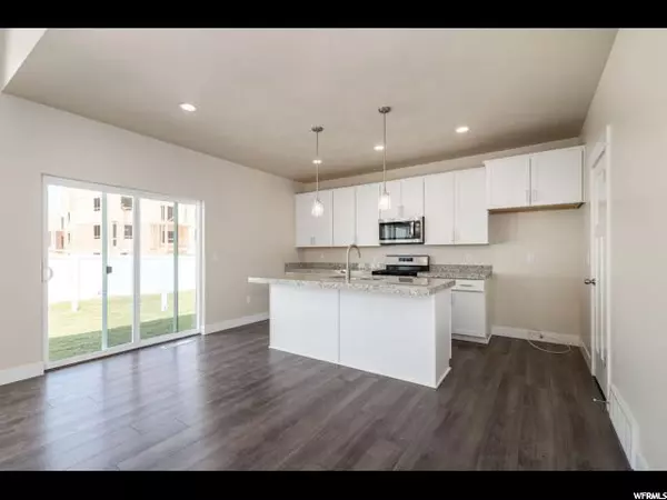 Herriman, UT 84096,5363 W AUTUMN MOON LN #113