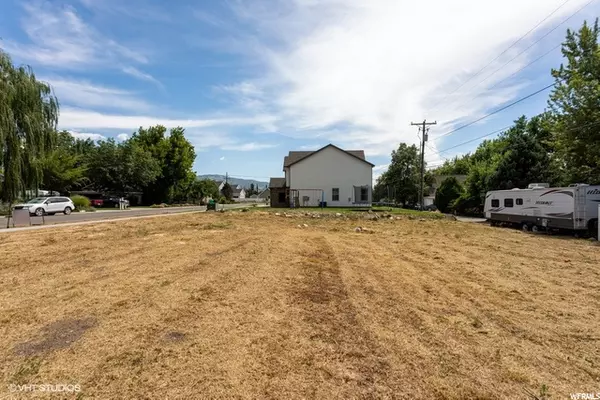 Centerville, UT 84014,346 S 160 W