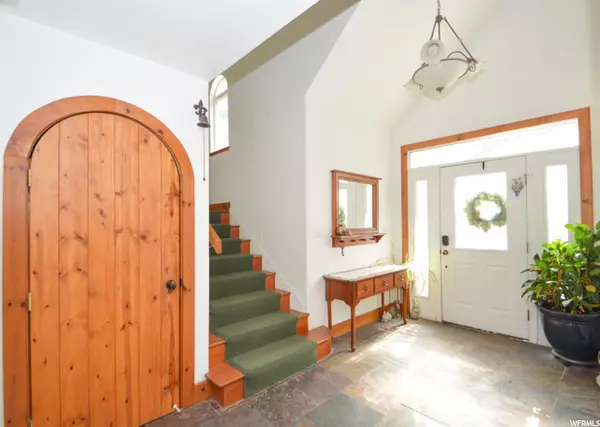 Fruit Heights, UT 84037,245 S MOUNTAIN ROAD RD E