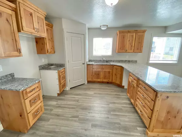 Tremonton, UT 84337,2460 W 450 N #24