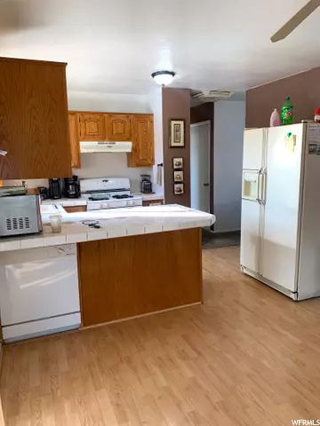 North Ogden, UT 84414,471 E 1850 N