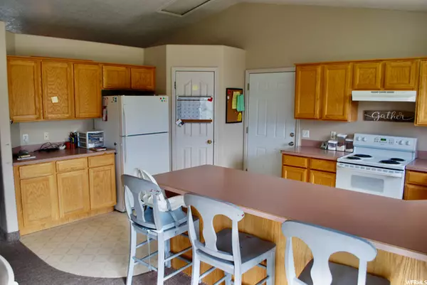 Tremonton, UT 84337,715 S 460 W