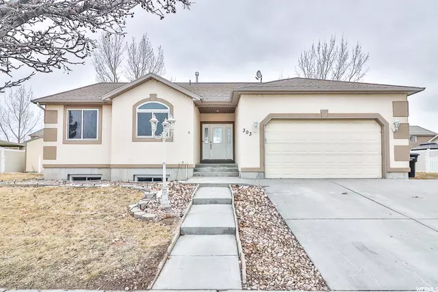 Stansbury Park, UT 84074,303 W LAKESIDE DR