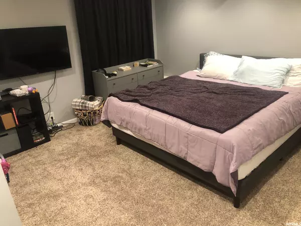 Salt Lake City, UT 84118,6000 W EDDINGTON CT