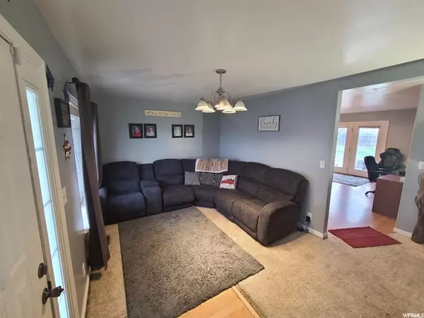 Nibley, UT 84321,936 W 2730 S