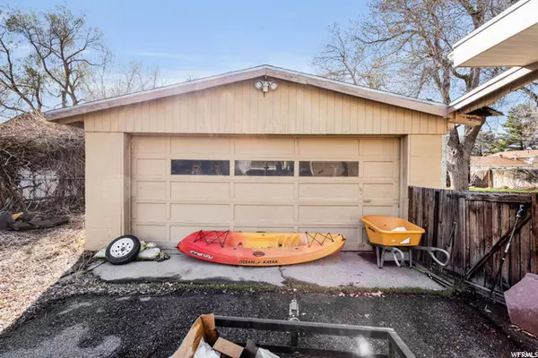 Salt Lake City, UT 84121,7250 S 2825 E