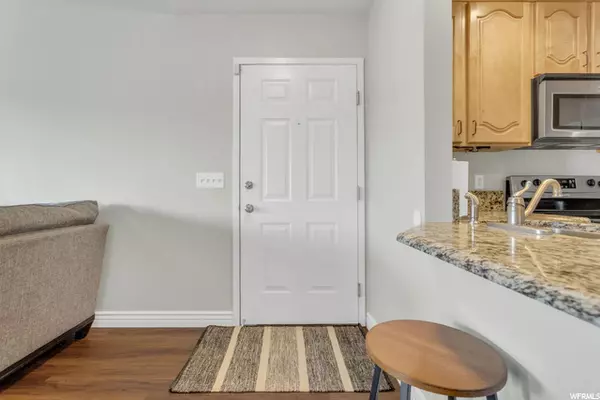 Millcreek, UT 84106,3739 S 700 E #302