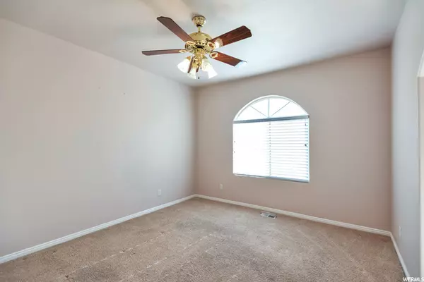 St. George, UT 84790,392 N 2110 CIR E