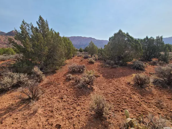 Apple Valley, UT 84737,5 REDHAWK S