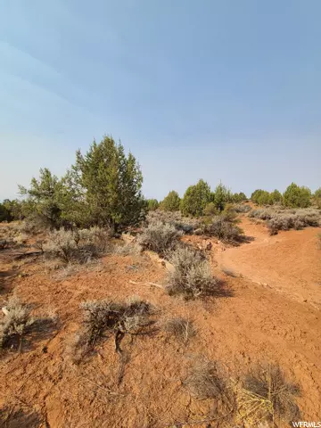 Apple Valley, UT 84737,4 1600 S #3