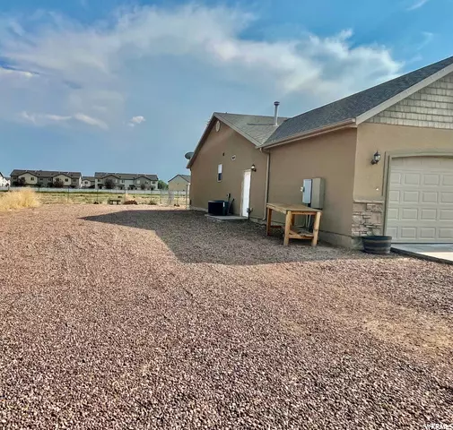 Roosevelt, UT 84066,162 E 600 N