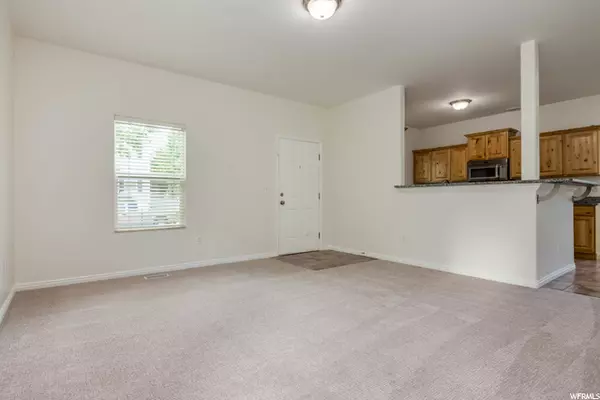 South Jordan, UT 84009,4481 W PALE MOON LN