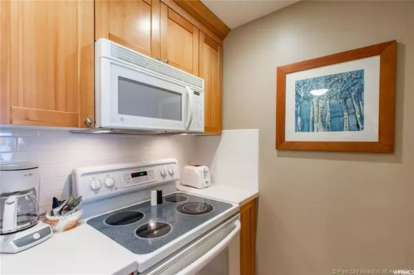 Park City, UT 84098,3720 N SUNDIAL CT #C404