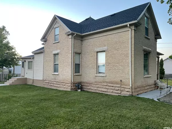 Mayfield, UT 84643,55 N 100 W