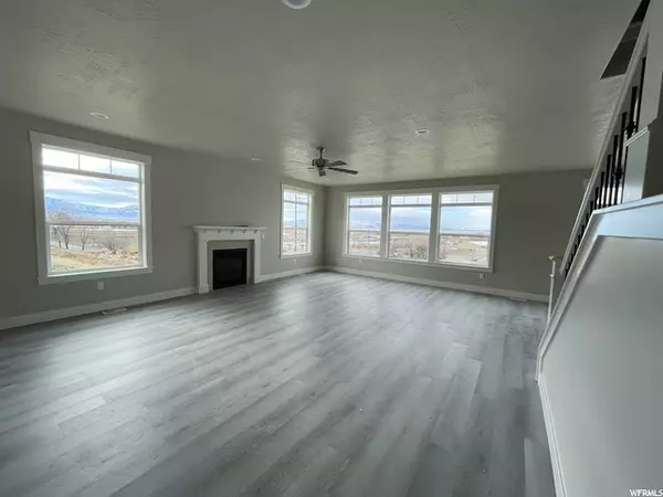 Provo, UT 84606,1780 S SKY VIEW LOOP E #12