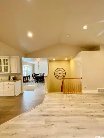 Orem, UT 84058,146 W HIDDEN HOLLOW CIRCLE CIR