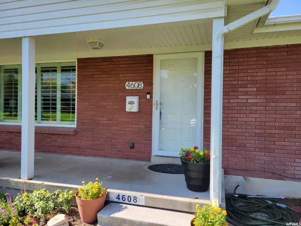 Salt Lake City, UT 84117,4608 S CRESTHILL CIR E