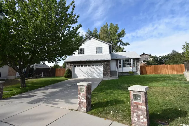 West Jordan, UT 84081,6822 S SILVERLEAF CIR