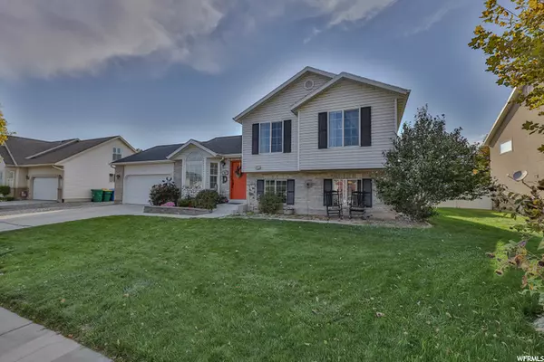 Lehi, UT 84043,922 S CHAPPEL VALLEY LOOP