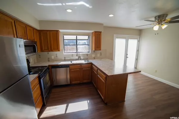 South Ogden, UT 84403,5625 S 1475 E #1E