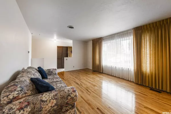 Bountiful, UT 84010,208 E 2100 S