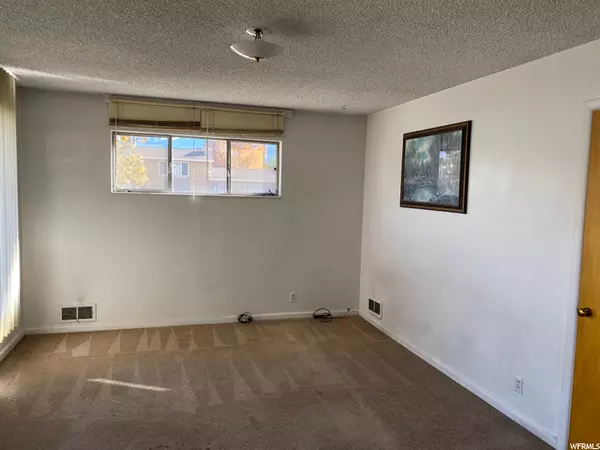 Midvale, UT 84047,170 E FORT UNION BLVD S