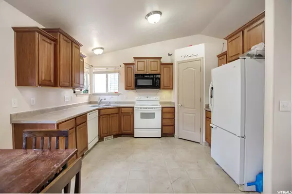 Tooele, UT 84074,707 N HIDDEN RIVER W