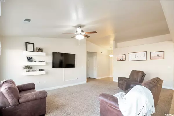 Washington, UT 84780,395 E TODD PL