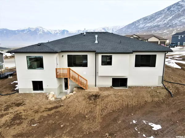 Tooele, UT 84074,328 S CANYON OVERLOOK RD