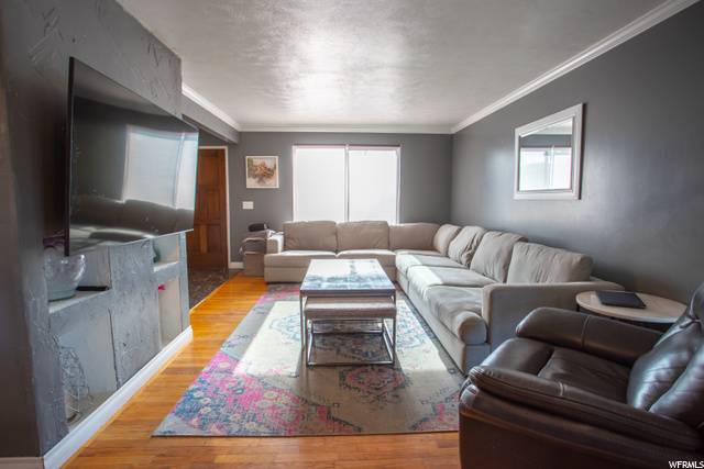 Murray, UT 84107,319 E TROY WAY