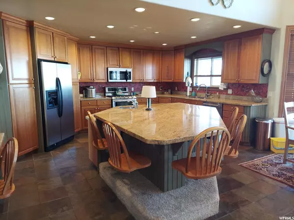 Bluffdale, UT 84065,2586 W CLYDESDALE CIR