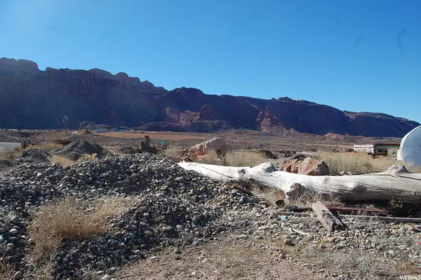 Moab, UT 84532,1741 S HWY 191