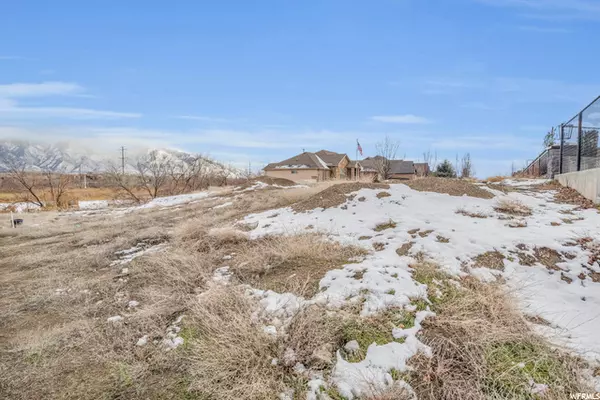 West Jordan, UT 84088,9123 S WASATCH PEAK CIR #16