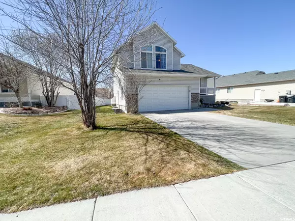 Stansbury Park, UT 84074,5995 YACHTSMAN LN