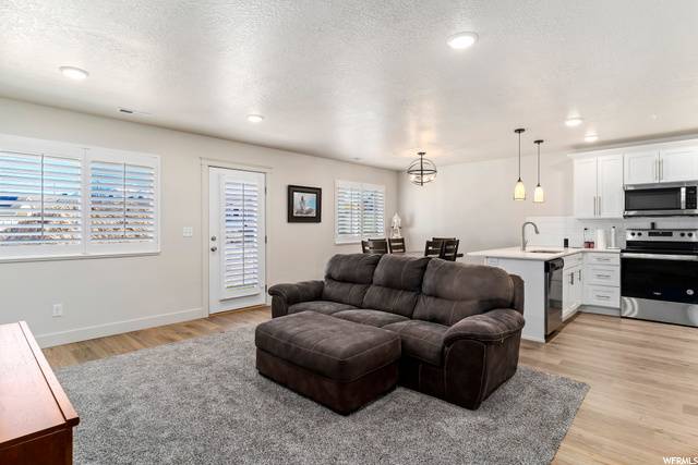 West Haven, UT 84401,3916 S 3450 W