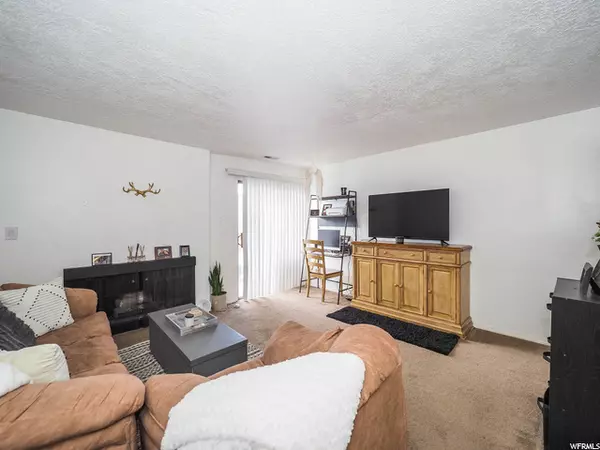 Centerville, UT 84014,88 W 50 S #B-6