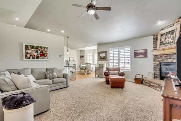 Stansbury Park, UT 84074,227 BRIDLE LN