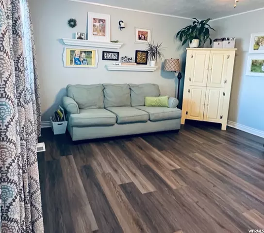 Vernal, UT 84078,572 W 500 S