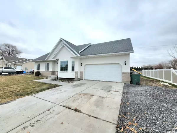 Lehi, UT 84043,911 S CHAPPEL LOOP